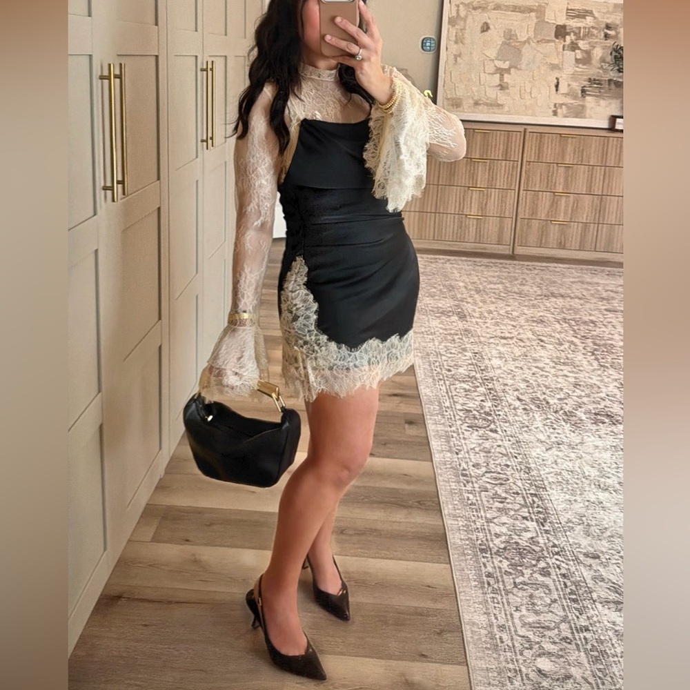 Luxurious Black satin and ivory cream lace contrast mini dress long sleeve - Picture 3 of 8